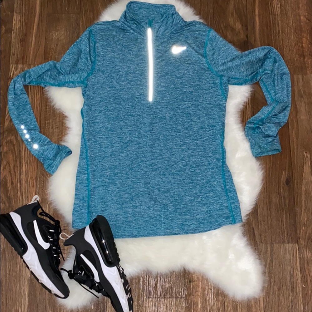 Nike dri fit sweater